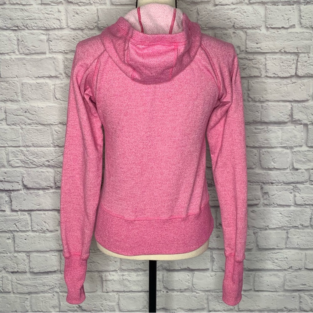 Patagonia Women’s Heathered Pink Zip Up Hoodie - Picture 3 of 12